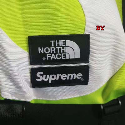 2022年4月春夏人気新作入荷 SUPREME バッグ.