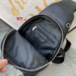 2022年秋冬新作入荷 フェンディ メンズのバッグ人気34*17*6cm