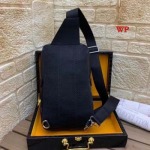2022年秋冬新作入荷 フェンディメンズのバッグ人気30-17-6CM