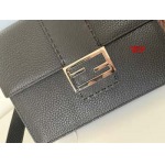 2022年秋冬高品質人気新作フェンディメンズのバッグ人気23-17-4