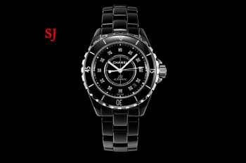 新作入荷 J12シャネル  腕時計38mm