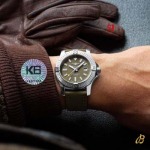 2022年原版復刻新作入荷 ブライトリング   自動巻ムーブメント腕時計43MM