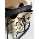 2022年12月秋冬高品質新作入荷ルイヴィトンm46023 ブランドバッグ  qiong工場20*20*13