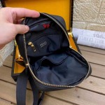 2022年12月秋冬高品質新作入荷フェンディメンズの ブランドバッグ WP工場30-16-6