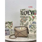 2023早春新作入荷原版復刻 LOEWE バッグ LOE2工場 SIZE:18*7.5*12cm