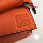 2023早春新作入荷原版復刻 LOEWE バッグ LOE2工場 SIZE: 18×12.5×8cm