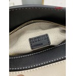 2023早春新作入荷原版復刻 LOEWE バッグ LOE2工場 SIZE:18×12.5×8cm