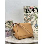 2023早春新作入荷原版復刻 LOEWE バッグ LOE2工場 SIZE:20*18*20cm