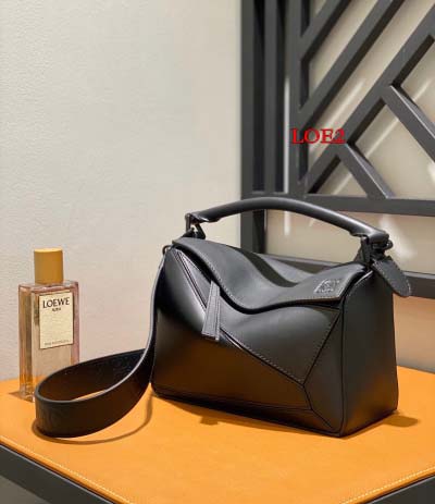 2023早春新作入荷原版復刻 LOEWE バッグ LOE2工...