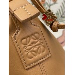 2023早春新作入荷原版復刻 LOEWE バッグ LOE2工場 SIZE: 20.5×17×12.5cm