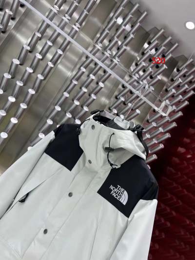 2023年2月24日高品質春夏新作入荷 The North Faceメンズの ジャンバーアウター 520工場