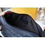 2023年2月20日新作入荷高品質ルイヴィトンM45730 バッグ人気 size:  26 x 18.5 x 5 CM