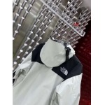 2023年2月24日高品質春夏新作入荷 The North Faceメンズの ジャンバーアウター 520工場