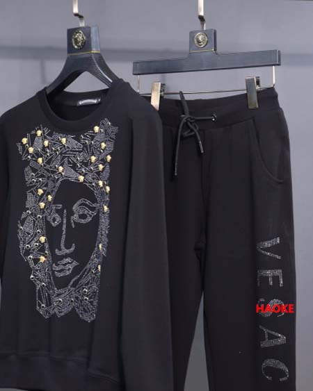 高品質新作入荷 ヴェルサーチメンズの 上下セット  人気 haoke工場