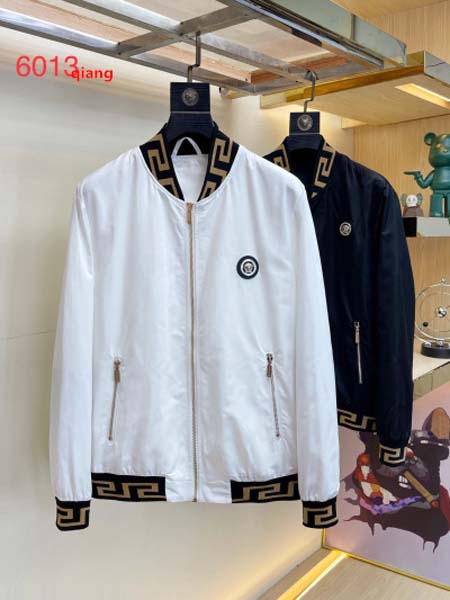 2023年3月23日人気新作入荷 ヴェルサーチジャンバーアウ...