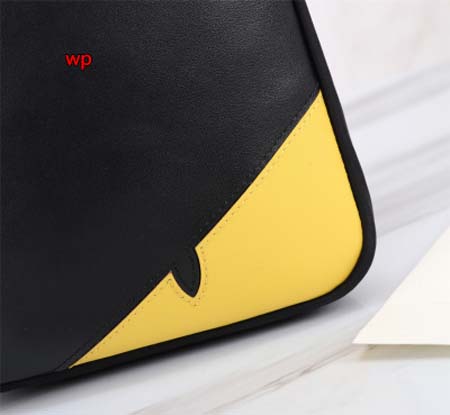 高品質新作入荷 フェンディメンズのバッグ  wp工場 size:15*27