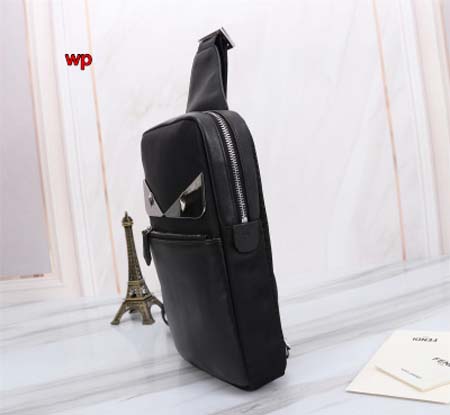 高品質新作入荷 フェンディメンズのバッグ  wp工場 size:15*27