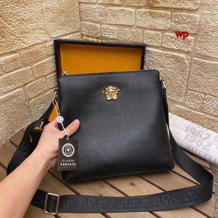 高品質新作入荷ヴェルサーチ メンズのバッグ wp工場 siz...