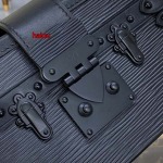 2023年5月30日原版復刻新作入荷 ルイヴィトン  M20532バッグ haiou工場size:20*5*12.5cm