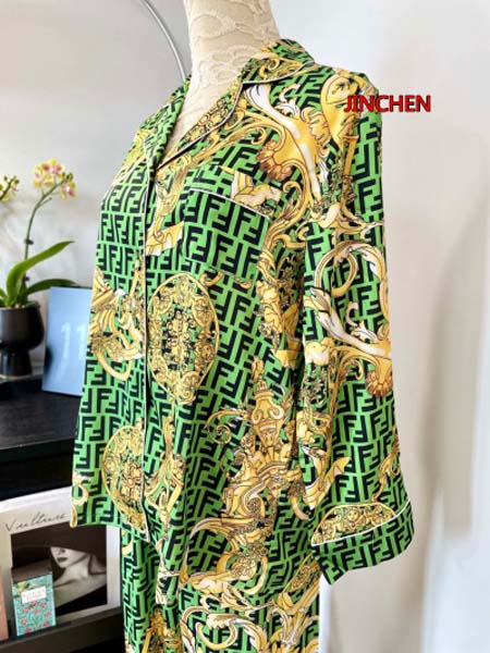 2023年6月29日人気新作入荷高品質ヴェルサーチ部屋着 jinchen工場