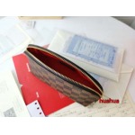 2023人気新作入荷ルイヴィトンポーチ HUAHUA 工場 SIZE:17*12*6