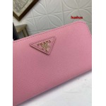 2023人気新作入荷プラダ財布 HUAHUA 工場 SIZE:19*12cm