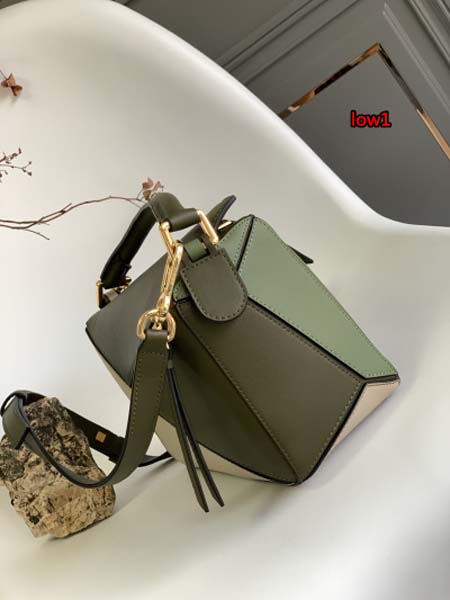 2023年早秋新作入荷高品質 LOEWE バッグ LOW1工場 SIZE:24*16.5*10.5cm