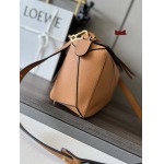 2023年早秋新作入荷高品質 LOEWE バッグ LOW1工場 SIZE:29*19.5*14cm