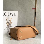2023年早秋新作入荷高品質 LOEWE バッグ LOW1工場 SIZE:30*12*19cm