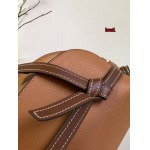 2023年早秋新作入荷高品質 LOEWE バッグ LOW1工場 SIZE:20*19*11.5 cm