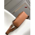 2023年早秋新作入荷高品質 LOEWE バッグ LOW1工場 SIZE:18*12*7.5CM