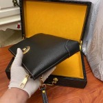 2023年早秋新作入荷ヴェルサーチメンズスクエアフォルムクラッチバッグ 3工場29x18cm