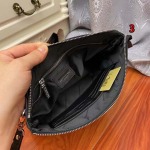 2023年早秋新作入荷 バーバリースクエアフォルムクラッチバッグ3工場.28-18-3