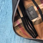 2023年早秋新作入荷 バーバリースクエアフォルムクラッチバッグ3工場.28-18-3