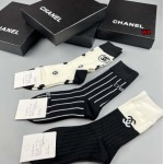 2023年新品人気 シャネル 靴下一箱3足セット