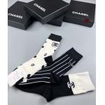 2023年新品人気 シャネル 靴下一箱3足セット