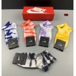 2023年新品人気 NIKE  靴下一箱5足セット