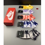 2023年新品人気 NIKE  靴下一箱5足セット