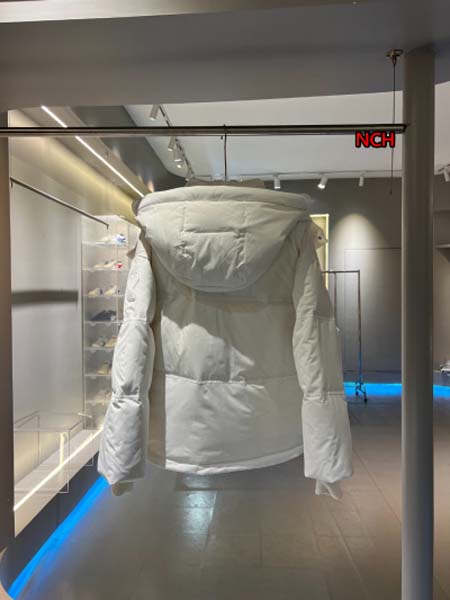 2023年10月8日早秋人気新作入荷 AMI ダウンジャケットNCH工場