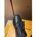 原版復刻新作入荷ルイヴィトン ブランドスニーカー FOYE工場 SIZE: 39-45