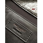 2023年11月9日秋冬人気 新作入荷イヴサンローラ  バッグ baizi工場 size:22X16.5X7.5CM