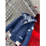 秋冬人気新作入荷 カナダグー ス  ダウンジャケット008工場