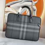 2023年11月16日秋新品入荷 バーバリー  wp工場38 x 9 x 28cm