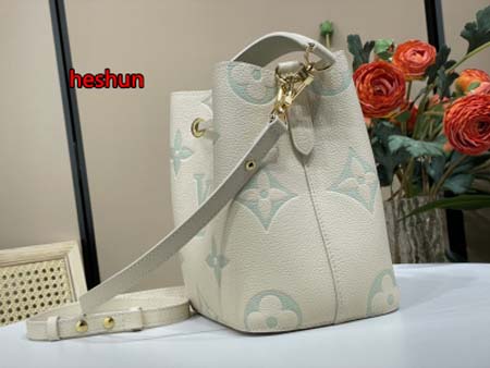 原版復刻秋冬新品入荷M24048ルイヴィトンブランドバッグ heshun工場26.0 x 26.0 x 17.5cm