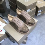 高品質新品入荷 クリスチャンルブタンスニーカー chsh工場35—47