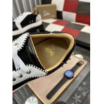 高品質新品入荷 クリスチャンルブタンスニーカーchsh工場