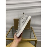 高品質新品入荷 クリスチャンルブタンスニーカーchsh工場35-46