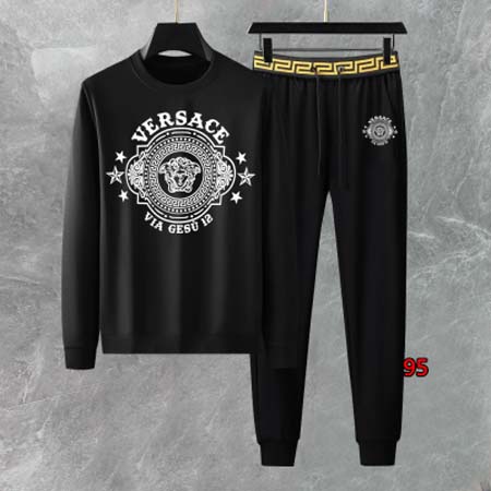 2024年秋冬1月4日人気新品入荷 ヴェルサーチ上下セットです95工場