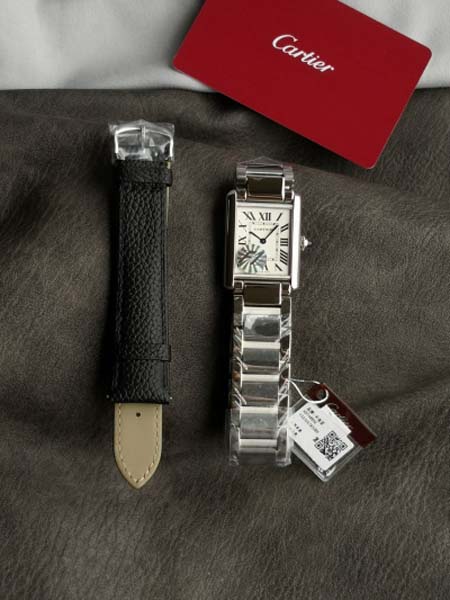 カルティエ 高品質33.7 x 25.5mm 石英電池式腕時計