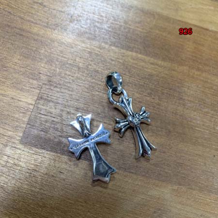 2024年原版復刻新作入荷クロムハーツ ペンダント  926工場